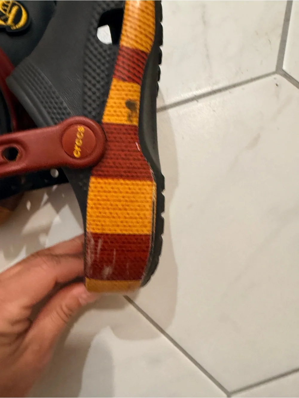 Crocs kids Black & Red Magical Gryffindor Clog Shoes j3